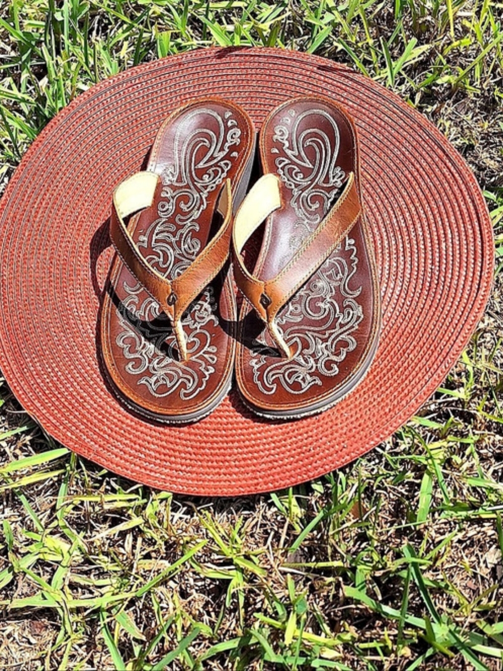 Olukai Paniolo Women's Embroidered Flip Flop Sandals in Brown. Size  9
